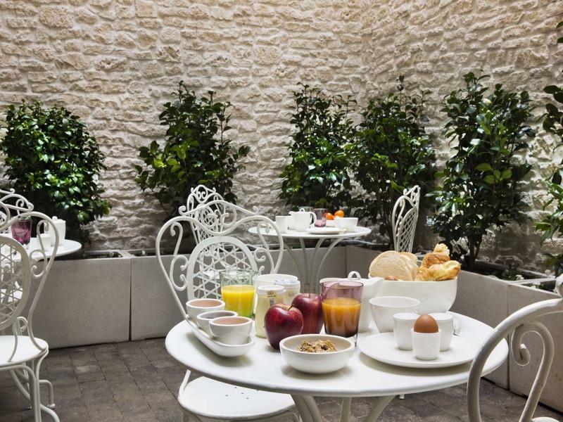 Hotel Celeste Batignolles Montmartre Париж Екстериор снимка